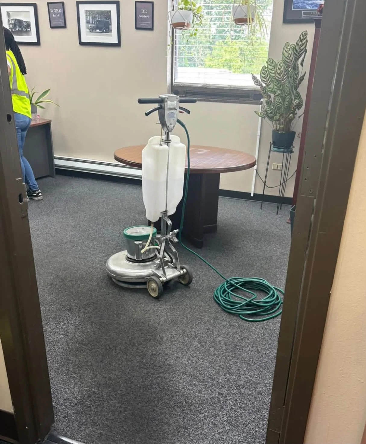 Floor machine during a cleaning job